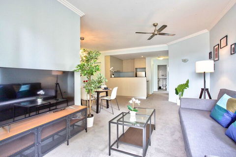 Apartment CBD Jones Bay - Grafton Accommodation 6