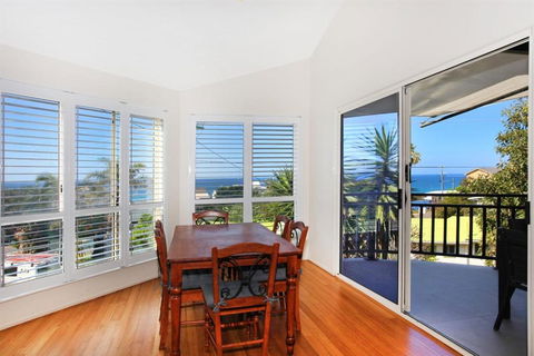 10 Barra Crescent Coolum Beach 500 BOND WIFI Walking Distance To Beach - Grafton Accommodation 4