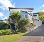 10 Barra Crescent Coolum Beach 500 BOND WIFI walking distance to beach - Grafton Accommodation