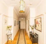 Hillside Cottage  Comfy Spacious Walk to CBD  Stannies - Grafton Accommodation