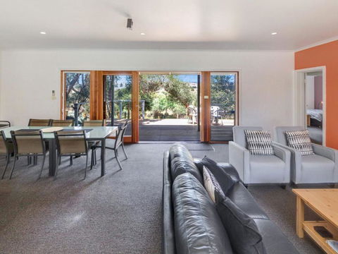 Bungala Cottage 28 Jetty Road - Grafton Accommodation 1