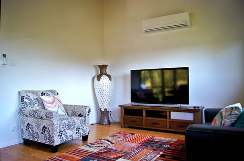 Cumberland House - Grafton Accommodation 6