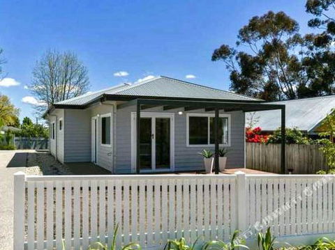 Beechworth 4a Albert Road - Grafton Accommodation 1