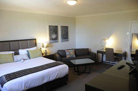 Riverside Oaks Golf Resort - Grafton Accommodation 5