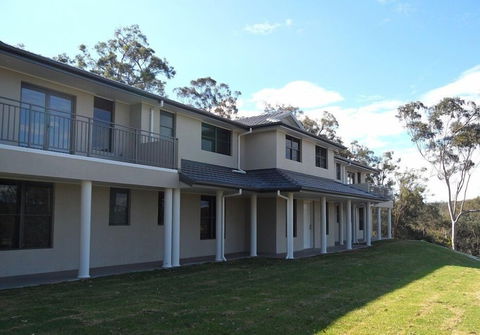 Riverside Oaks Golf Resort - Grafton Accommodation 1