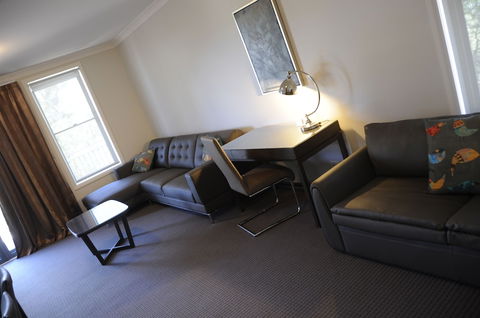 Riverside Oaks Golf Resort - Grafton Accommodation 4