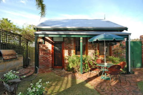 Above Bored Bed & Breakfast - Grafton Accommodation 0
