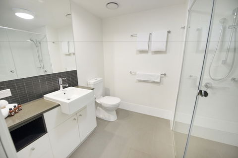 Curtis Central Apartments - Grafton Accommodation 6