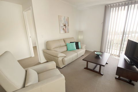 Curtis Central Apartments - Grafton Accommodation 5