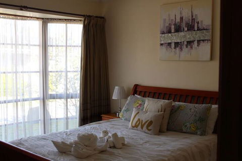 Australian Home Away At Doncaster Elgar - Grafton Accommodation 7