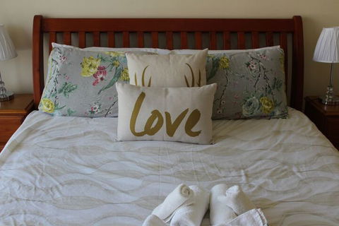 Australian Home Away At Doncaster Elgar - Grafton Accommodation 3