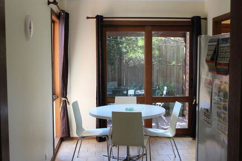 Australian Home Away At Doncaster Elgar - Grafton Accommodation 4