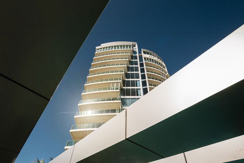 Nirvana By The Sea - Grafton Accommodation 2