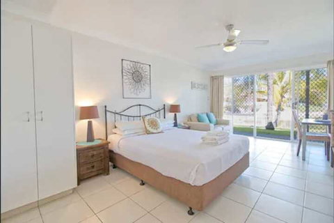 Bay Of Palms - Grafton Accommodation 4