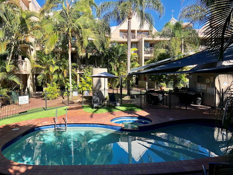 Sanctuary Beach Resort - Grafton Accommodation 3