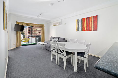 Perth City Lux Apartments - Grafton Accommodation 6