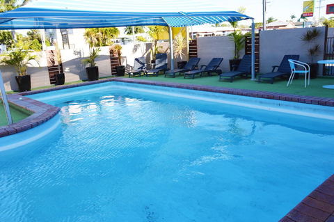 Rover Holiday Units - Grafton Accommodation 5
