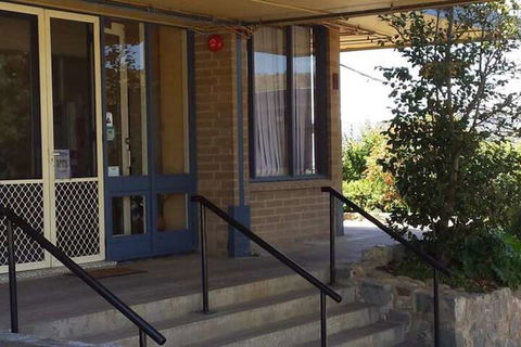 Lake Jindabyne Hotel - Grafton Accommodation 3