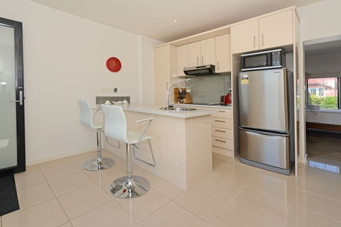 Hobart Lodge - Grafton Accommodation 2