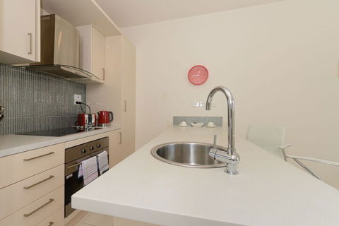Hobart Lodge - Grafton Accommodation 5