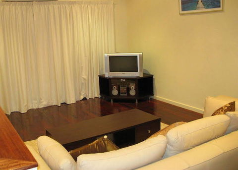 Halls Gap Escape - Grafton Accommodation 5