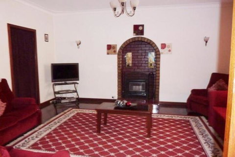 The Doo Drop Inn - Grafton Accommodation 3