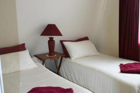 The Doo Drop Inn - Grafton Accommodation 6