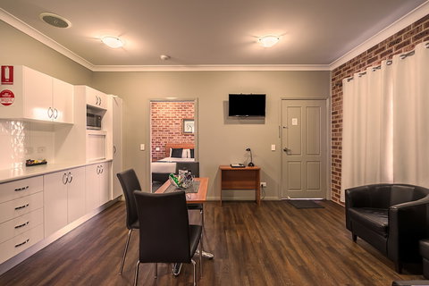 Akuna Motor Inn And Apartments - Grafton Accommodation 6