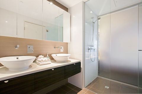 Darwin Waterfront Luxury Suites - Grafton Accommodation 4