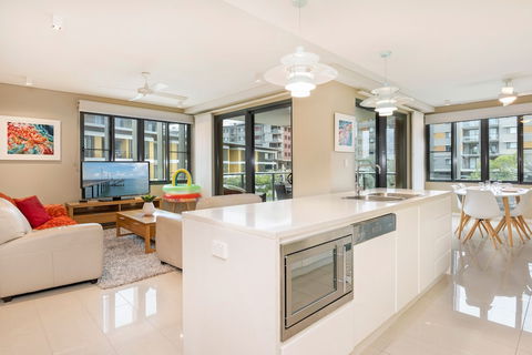 Darwin Waterfront Luxury Suites - Grafton Accommodation 2
