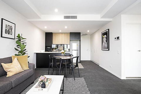 CANBERRA CHIC-Hosted By L'Abode - Grafton Accommodation 6