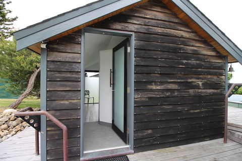 Boathouse Augusta - Grafton Accommodation 1