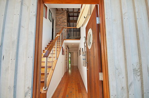 A PERFECT STAY - The Hawk At Wategos - Grafton Accommodation 2