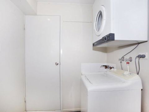 Parkyn Place 6 3 BDRM Oceanview Apt On Mooloolaba Spit - Grafton Accommodation 4