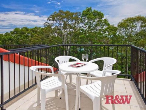 Bayona U8 - Grafton Accommodation 4