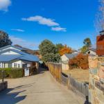 Banjos Way 1 / 23 Banjo Patterson Crescent - Grafton Accommodation 0