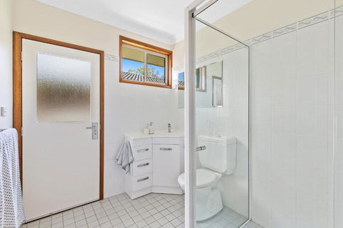 Kalimna Lakeside Living - Grafton Accommodation 1