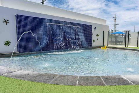Pool Tennis Alexandra Headlands Oceanfront Resort - Grafton Accommodation 0