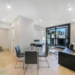 A Cozy & Stylish Suite Near Melbourne Central - Grafton Accommodation 0
