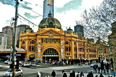 A Comfy & Central 2BR Apt Near Flinders Station - Grafton Accommodation 4