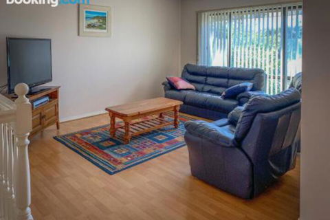 Endeavour 6 - Grafton Accommodation 5