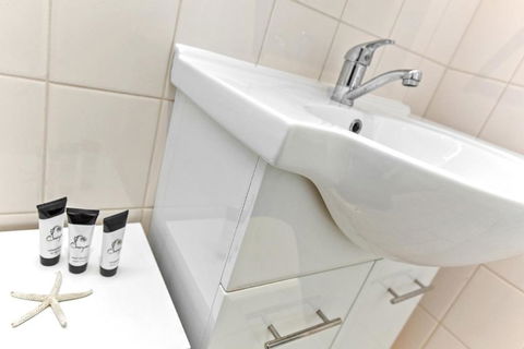 Smugglers Resort Style Apartments No 9 - Grafton Accommodation 5