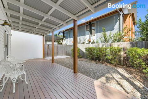 Mudjimba Island Beach House - Grafton Accommodation 5