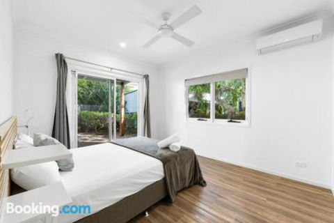 Mudjimba Island Beach House - Grafton Accommodation 4