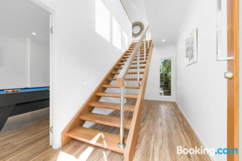 Mudjimba Island Beach House - Grafton Accommodation 2