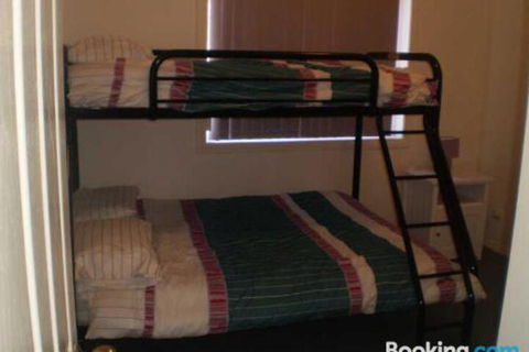 Retreat On Surf Beach - Grafton Accommodation 5