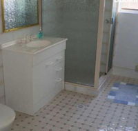 Retreat on Surf Beach - Grafton Accommodation