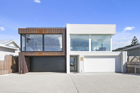 Apollo Bay Beach House - Grafton Accommodation 0