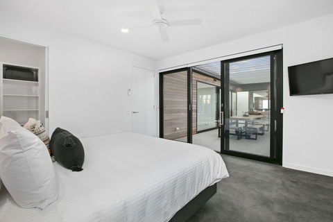Apollo Bay Beach House - Grafton Accommodation 3