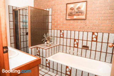 Banksia Beach House - Grafton Accommodation 4